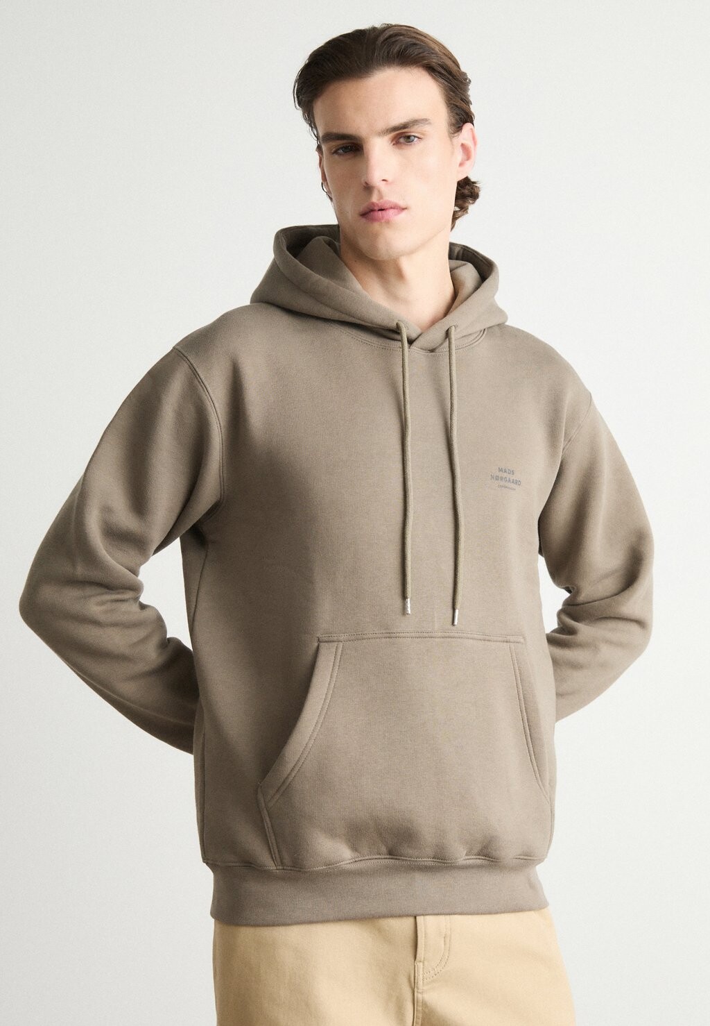 

Толстовка с капюшоном STANDARD HOODIE LOGO Mads Nørgaard, темно-зеленый