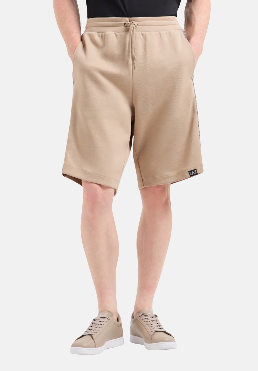 

Спортивные шорты EA7 Emporio Armani, бежевый