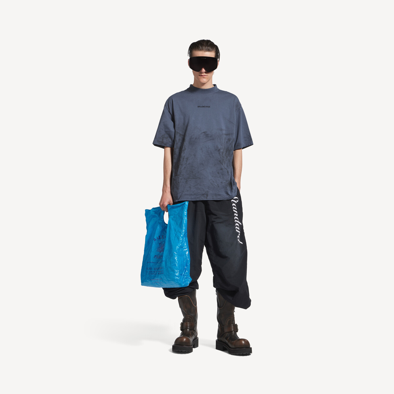 

Мужская футболка balenciaga back среднего кроя в выцветшем темно-синем/черном цвете BALENCIAGA, выцветший темно-синий/черный