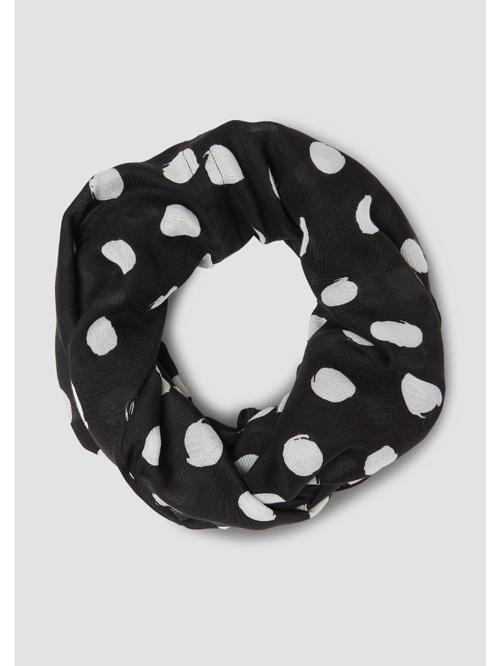 

s.Oliver Шарф-снуд цвета 99A2_черный