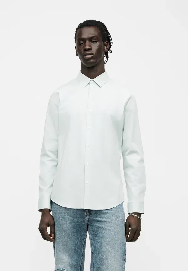 Рубашка Calvin Klein Solid Stretch Slim, бледно-луговой — фото 3