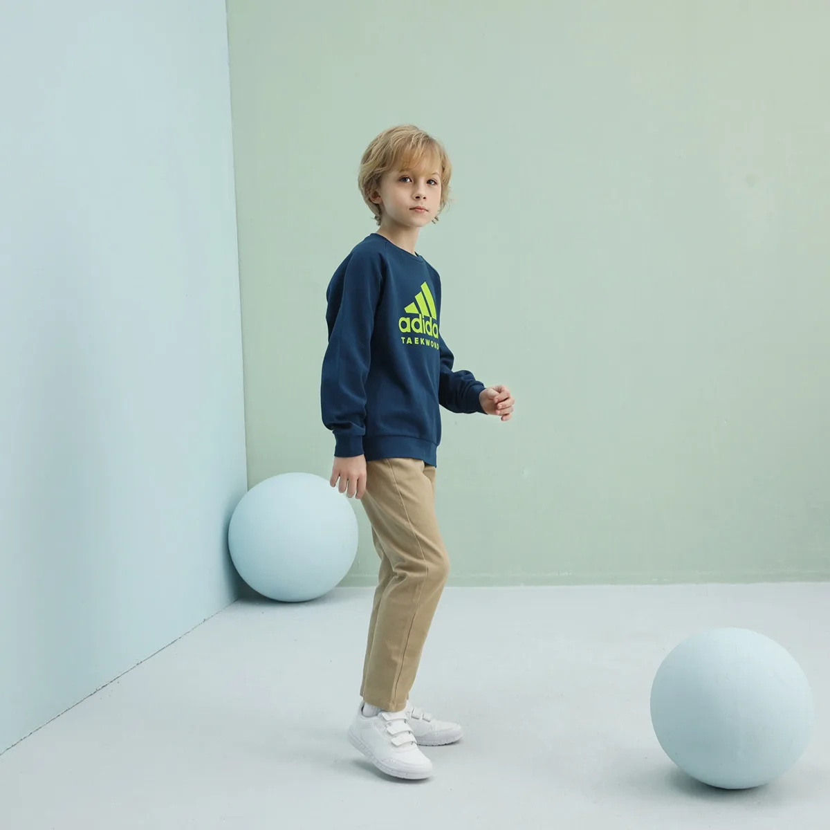 Adidas Свитшот темно-синий/зеленый детский — фото 4