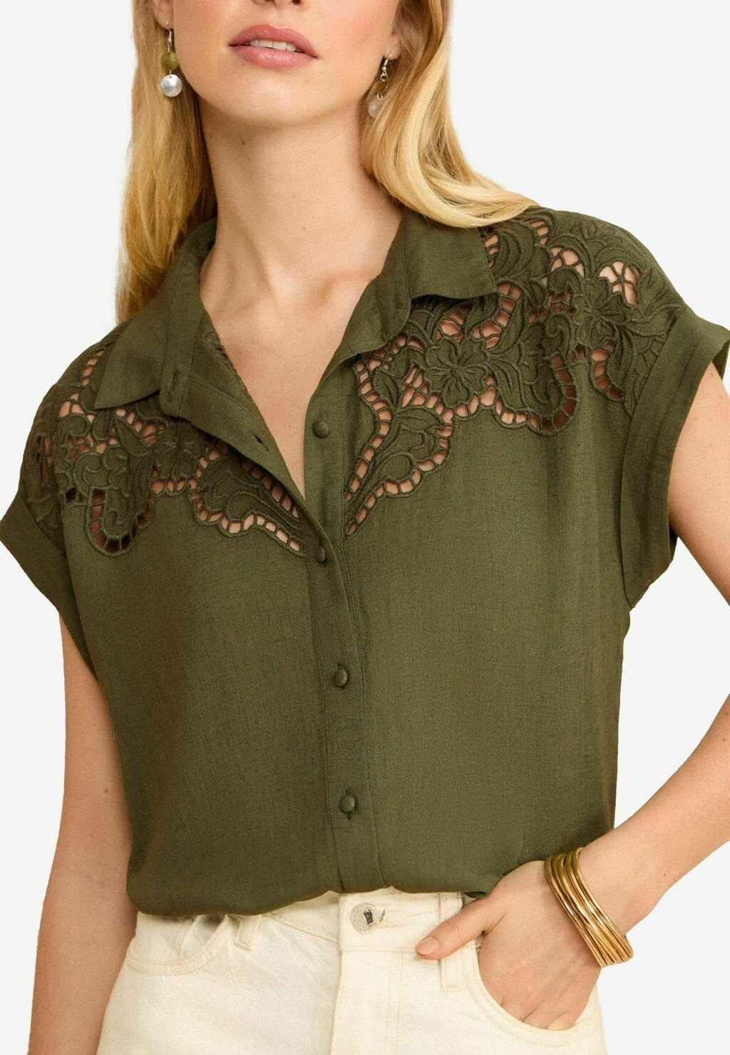 

Блузка на пуговицах ROLL SLEEVE UTILITY REGULAR FIT Love & Roses, зеленый