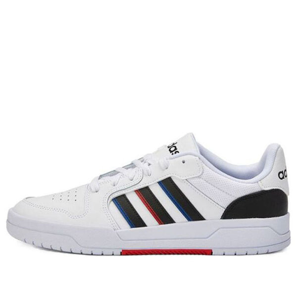

Кроссовки заманивают в ловушку Adidas, белый
