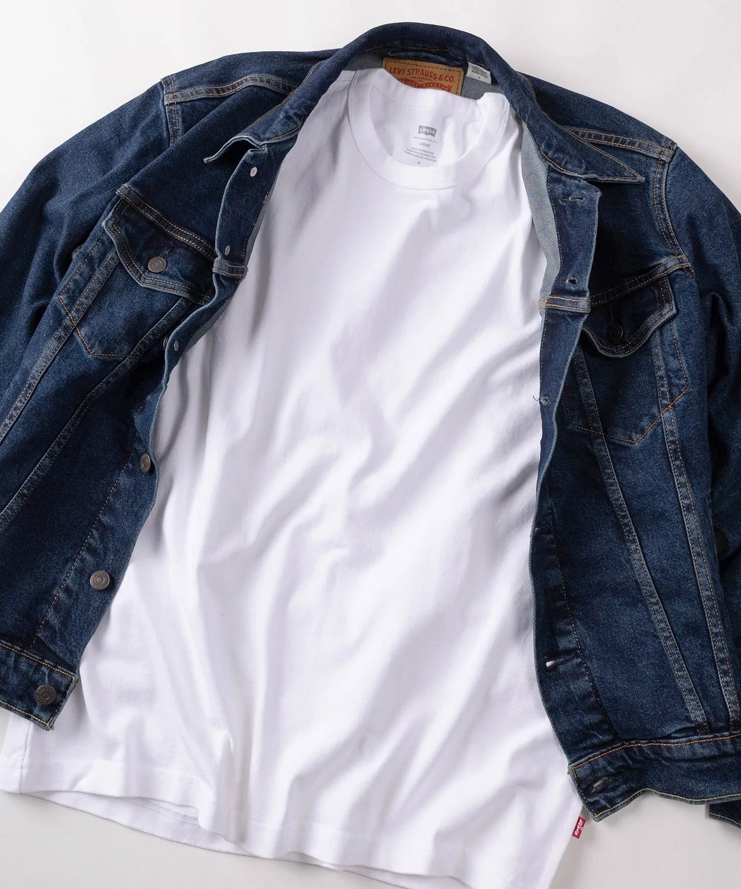 Унисекс футболка Levi's Heavyweight, свободного кроя, с круглым вырезом, белая — фото 2