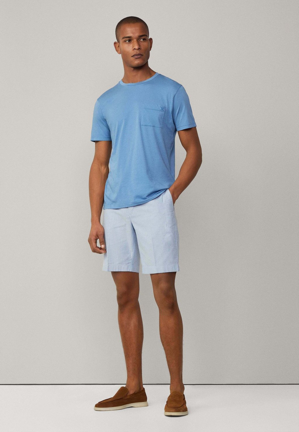 

Базовая футболка POCKET TEE Hackett London, светло-голубой