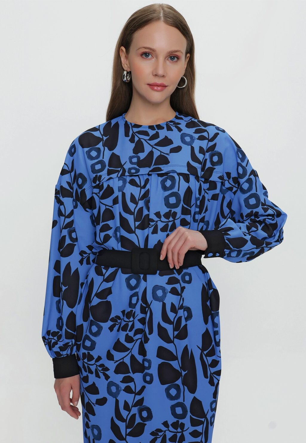 

Платье макси MODEST BELTED MAXI DAY DRESS Armine, темно-синий