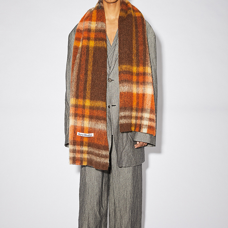 Шарф вязаный унисекс коричневый оранжевый Acne Studios — фото 3