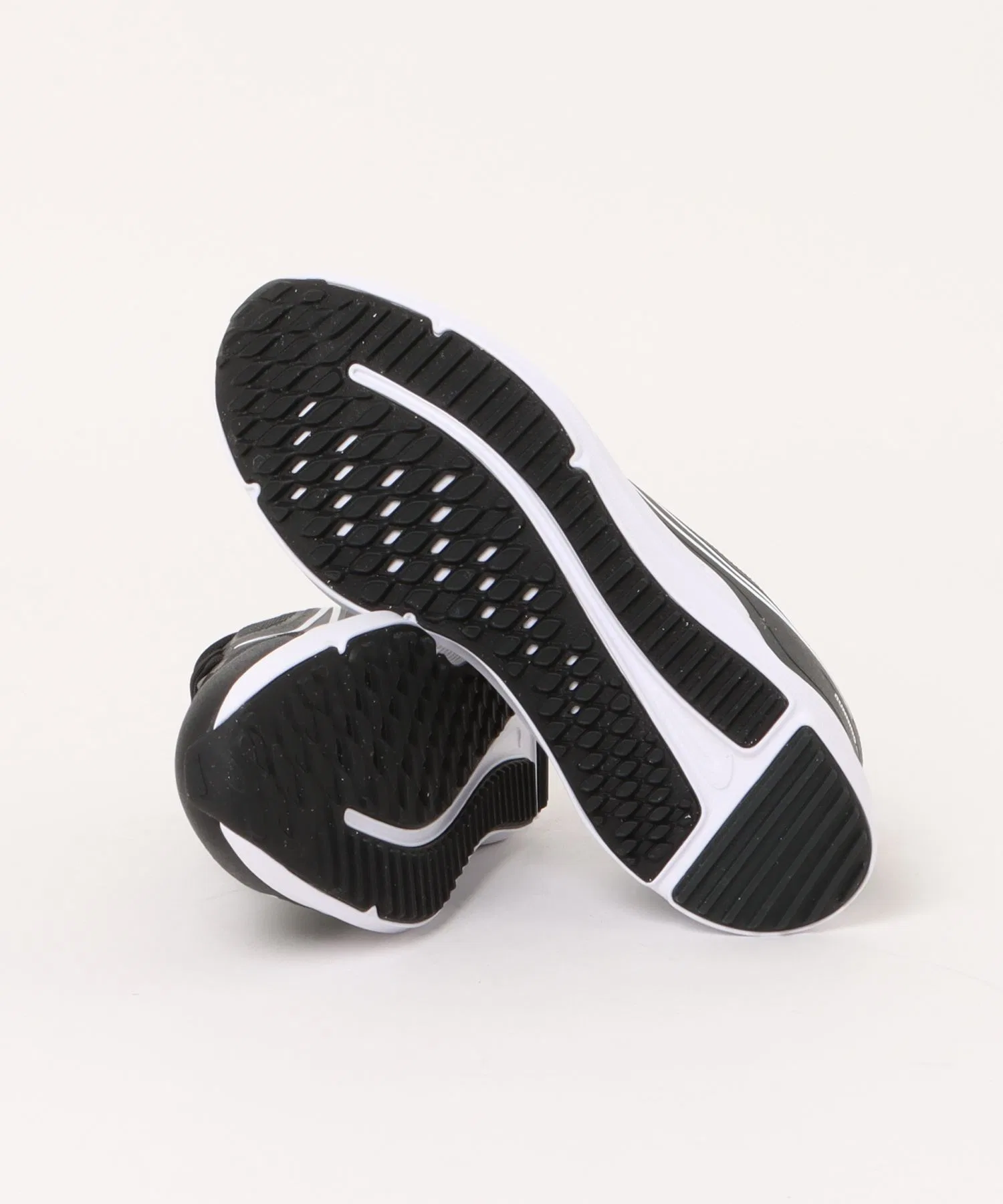 Детские кроссовки Nike COSMIC RUNNER GS — фото 3