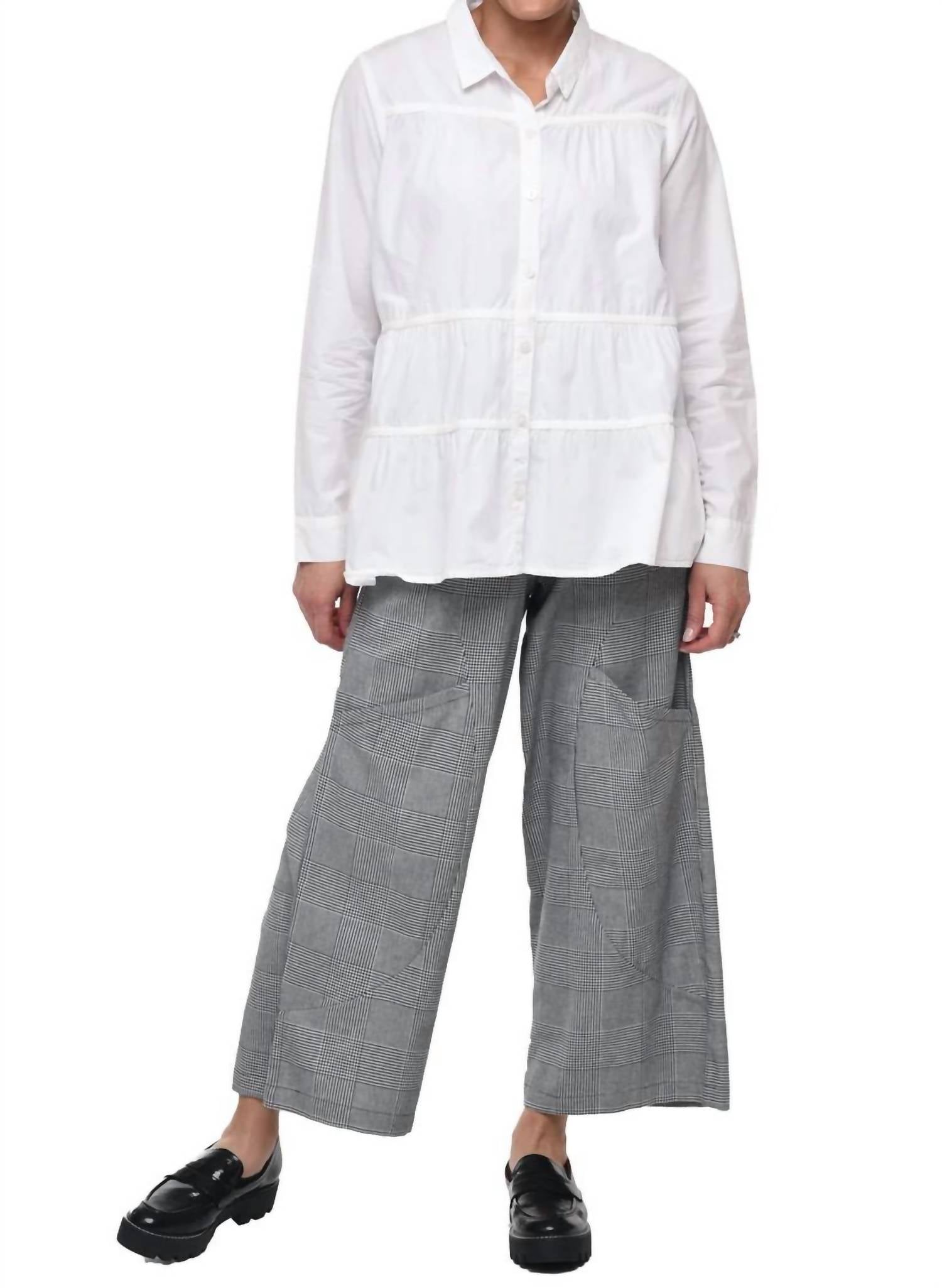 

Блуза Alix на пуговицах белого цвета Tulip Clothing