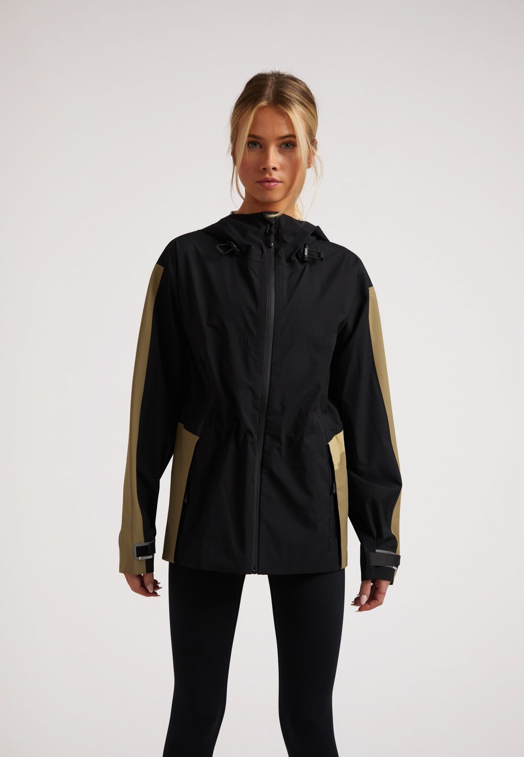 

Водонепроницаемая куртка ISOTOPE WATERPROOF LIGHTWEIGHT JACK1T, черный