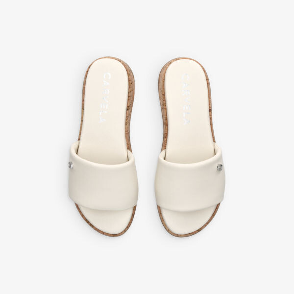 Мюли из искусственной кожи на плоской подошве с заклепками c Carvela, белый — фото 2