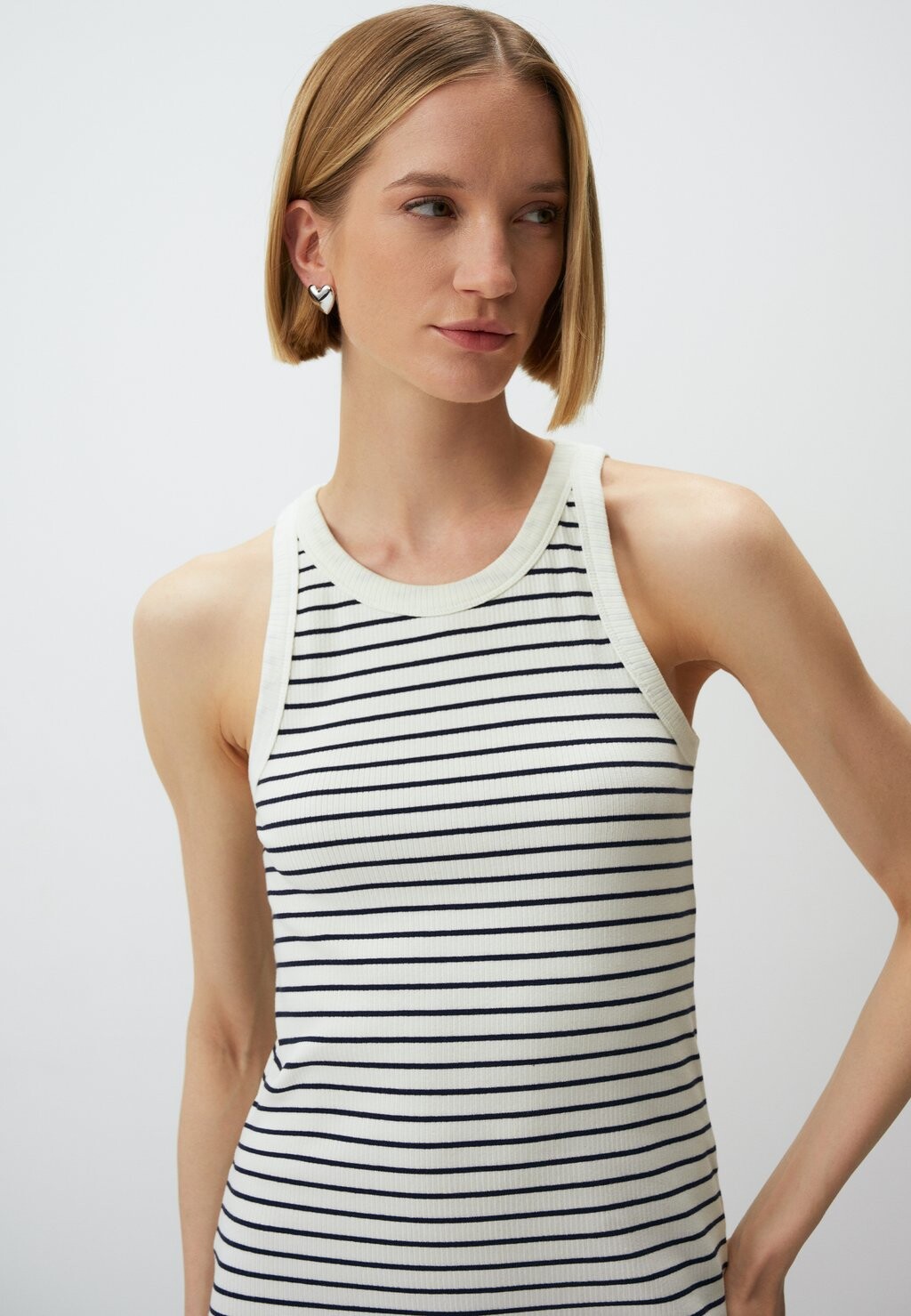 

Платье-джемпер SLEEVELESS ROUND NECK STRIPED MIDI Jimmy Key, кремовый
