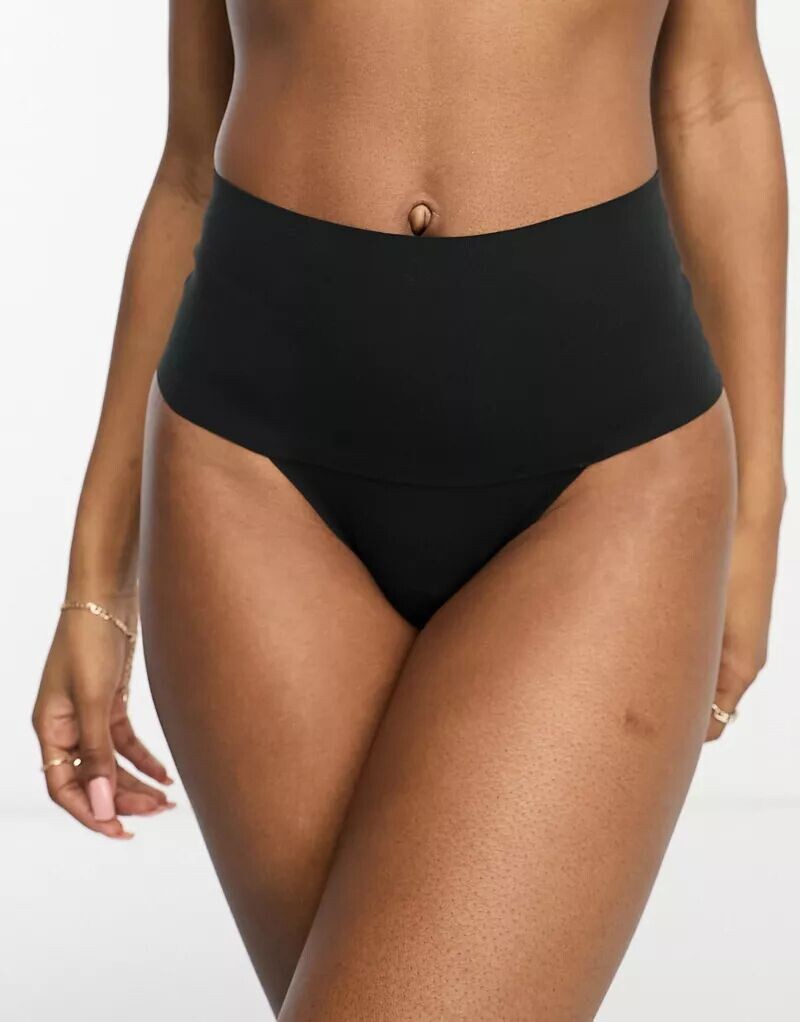 

Черные разглаживающие стринги Spanx Undie-tectable