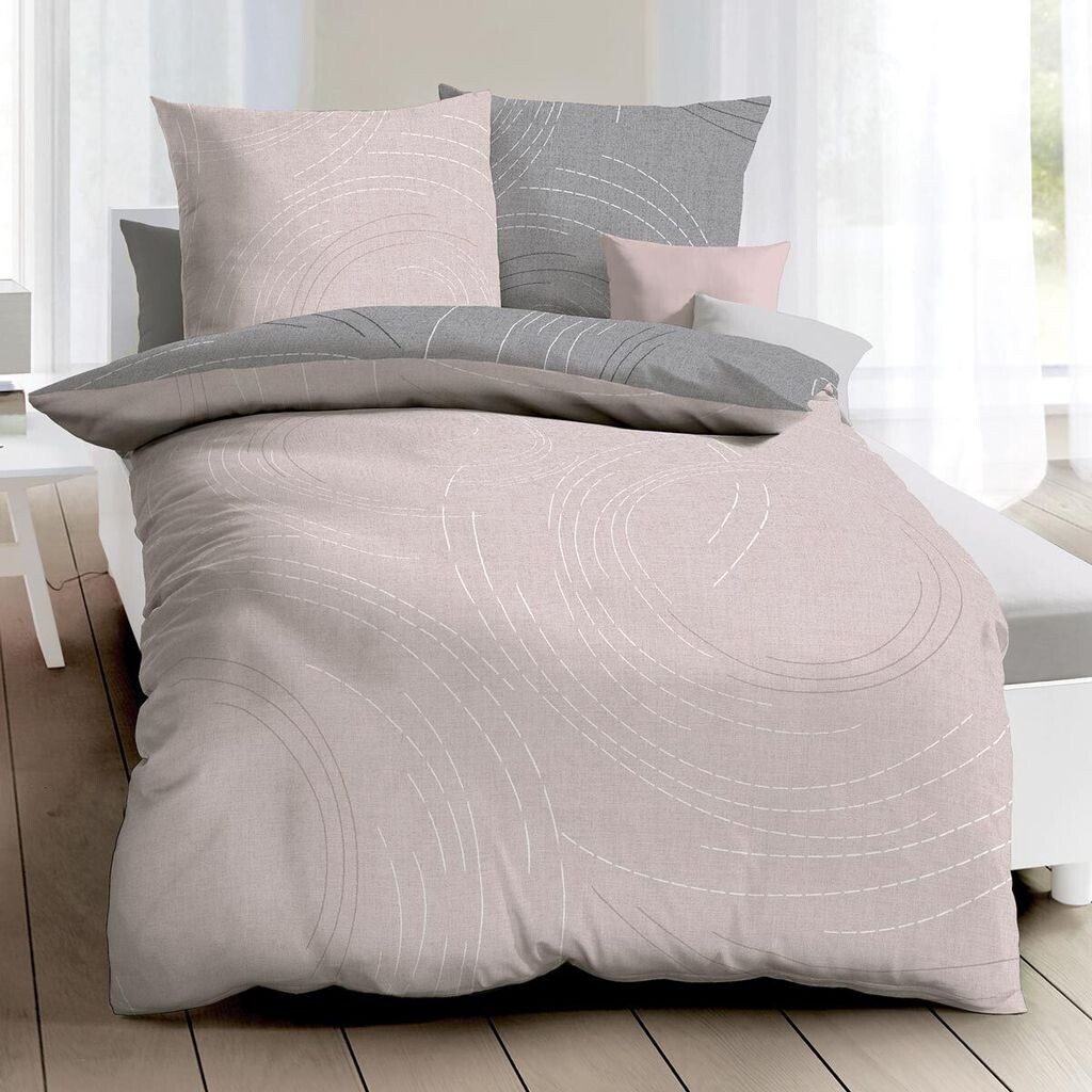 

Сатиновое постельное белье Dream Sleep Mako Jaro 135х200 см + роза 80х80 см Traumschlaf