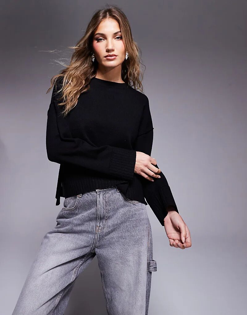 

Укороченный джемпер черного цвета River Island