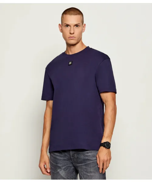 

Футболка Далиля Regular fit Hugo, фиолетовый