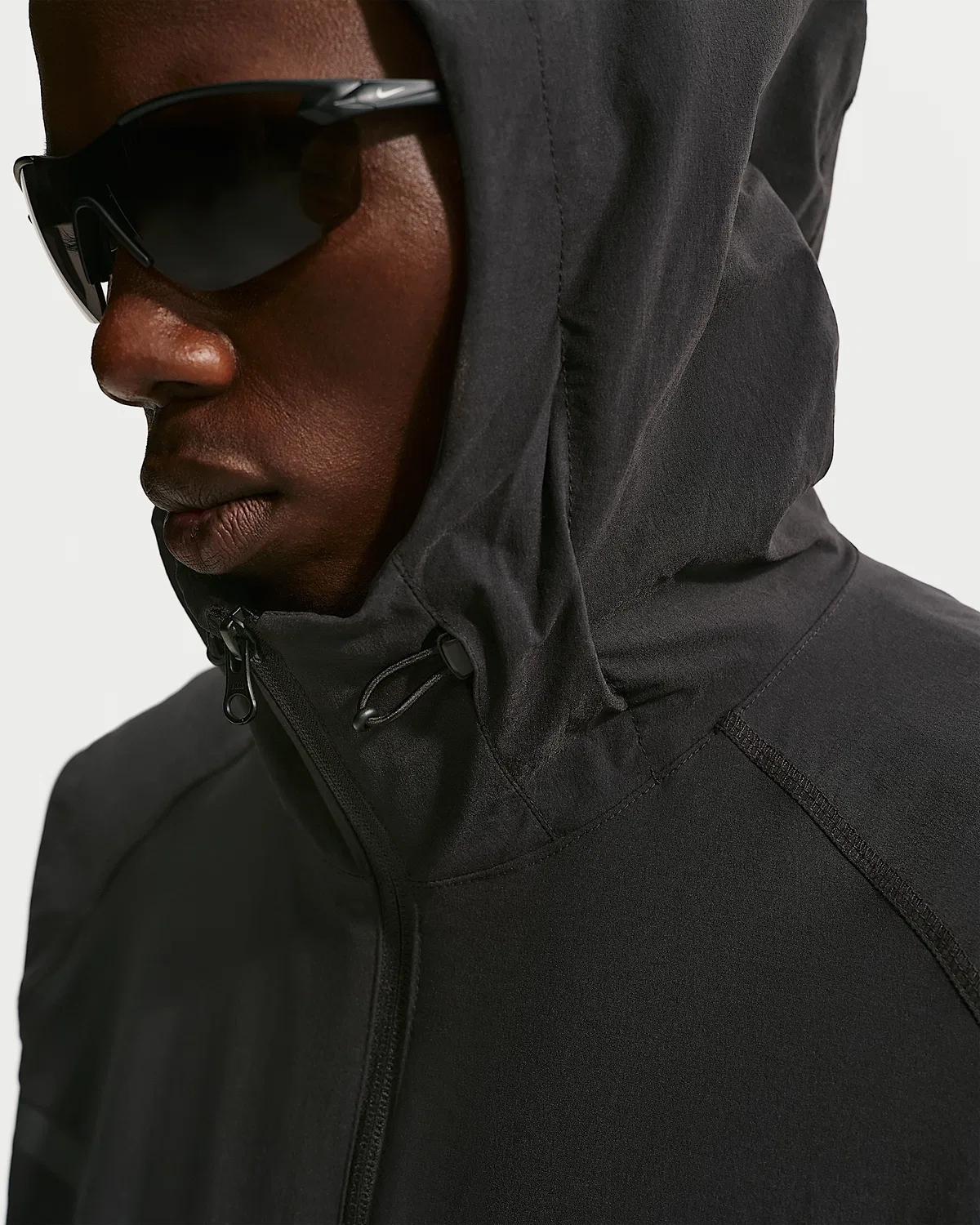 Мужская жилетка Dri-FIT Woven Windrunner Nike Tech, Black/Black — фото 3