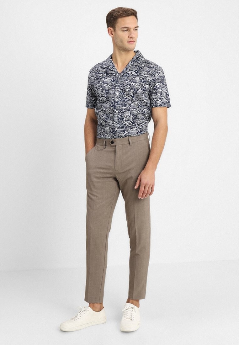 

Льняные брюки Club Pants Lindbergh, бежевый