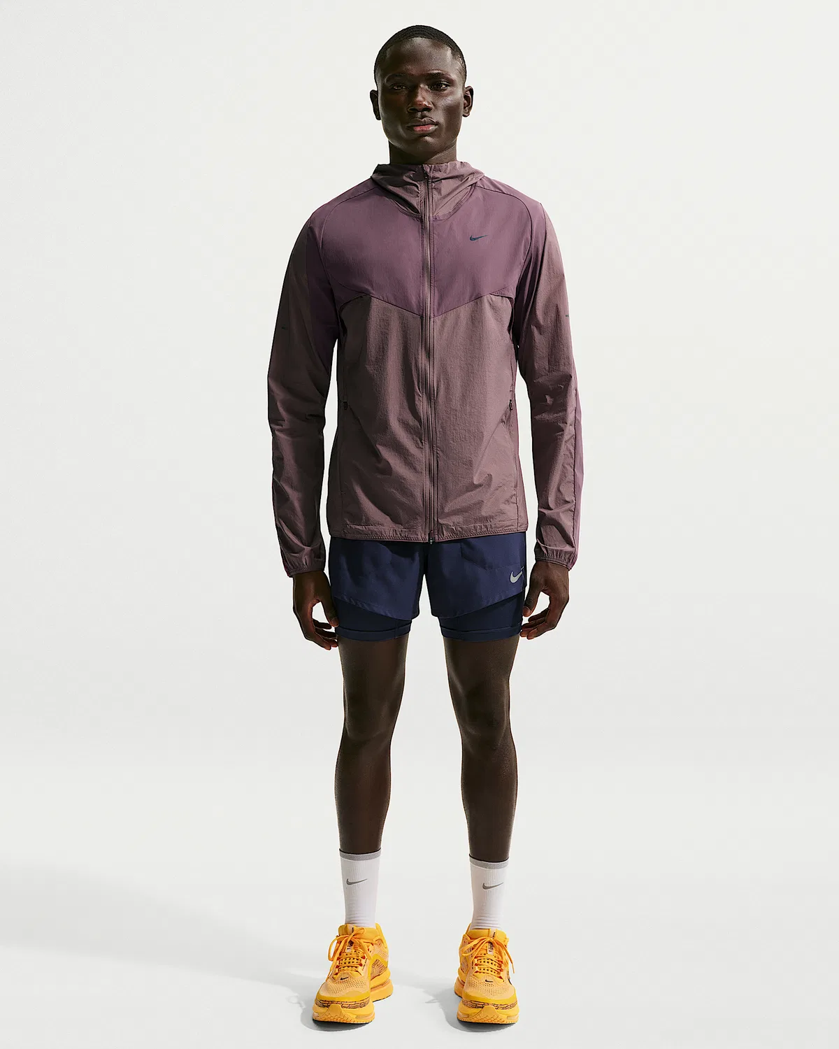 Мужская ветрозащитная куртка для бега Nike Stride Plus, Dark Wine/Tattoo/Burgundy Crush — фото 4