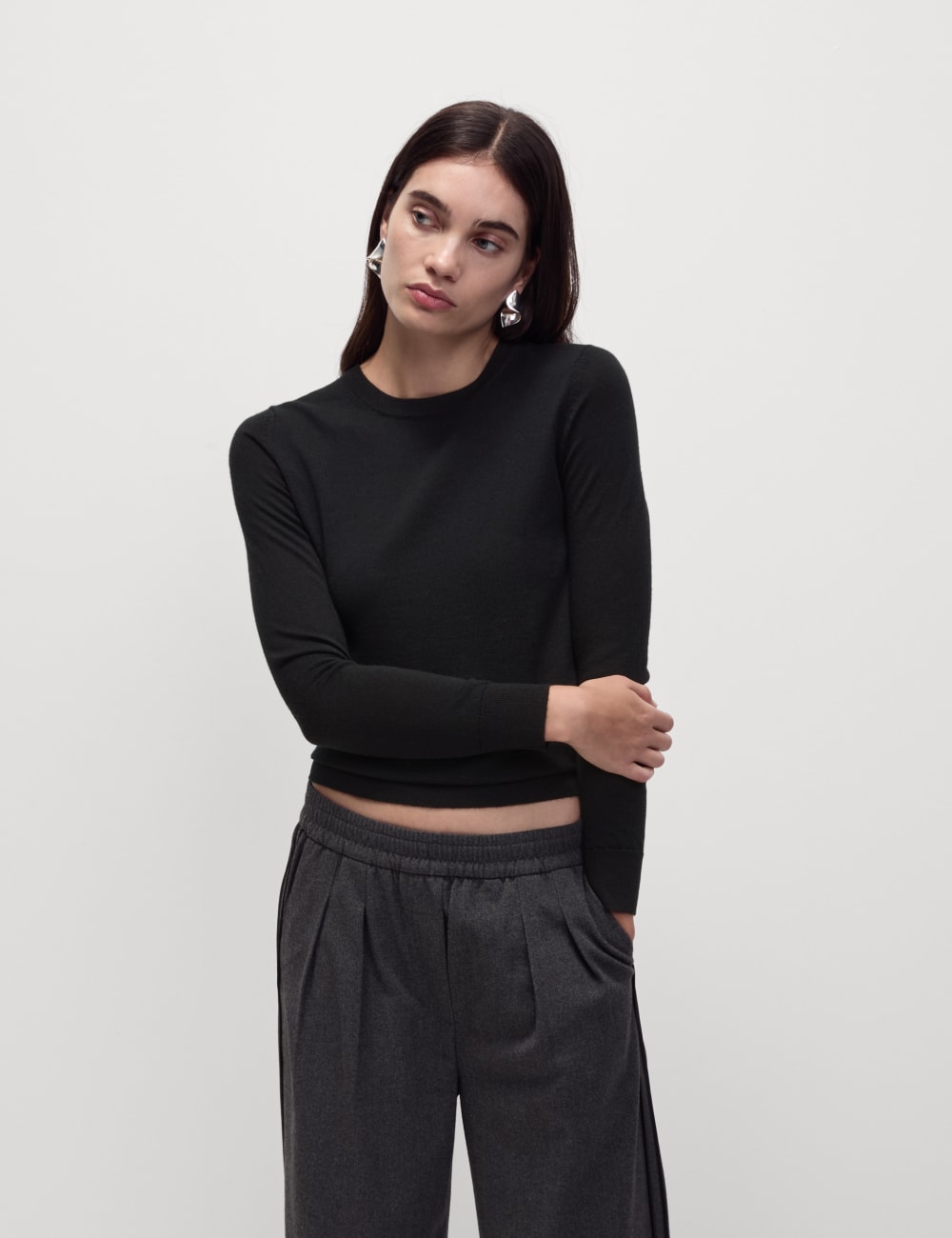 

Джемпер с круглым вырезом из чистой мериносовой шерсти Marks & Spencer, черный