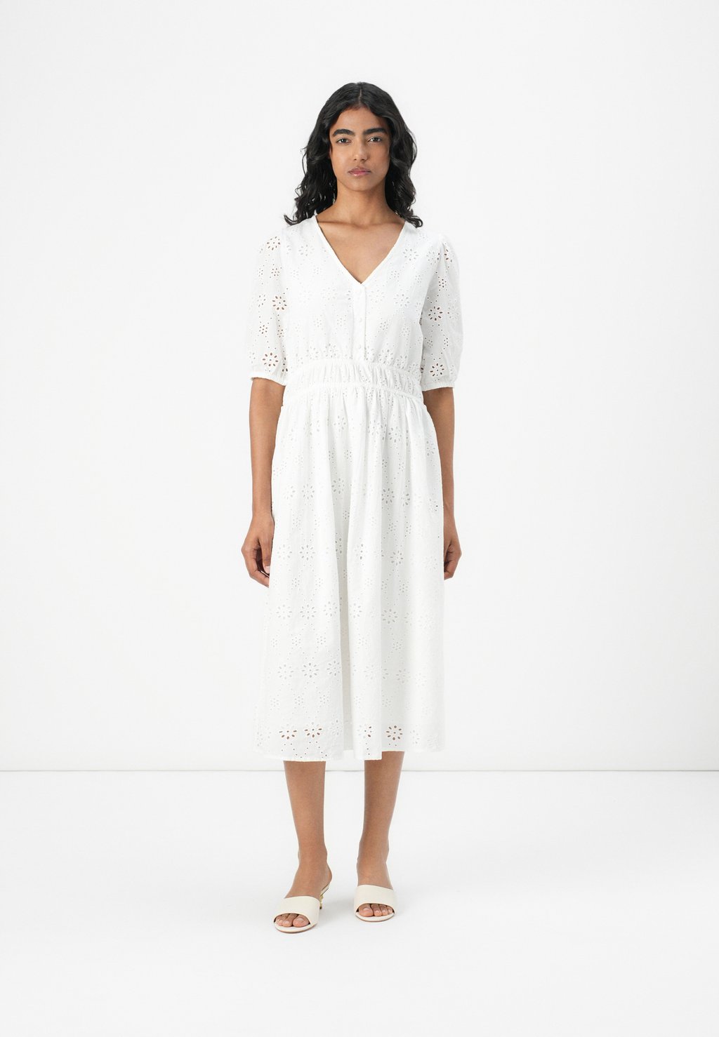 

Повседневное платье VMYUSRA Vero Moda, белый