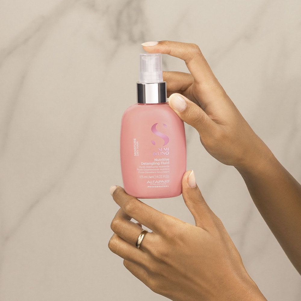 Полужидкий увлажняющий флюид Semi di lino Moisture Nutritive Detangizing Fluid, несмываемый, облегчающий расчесывание Alfaparf Milano, 125 мл — фото 2