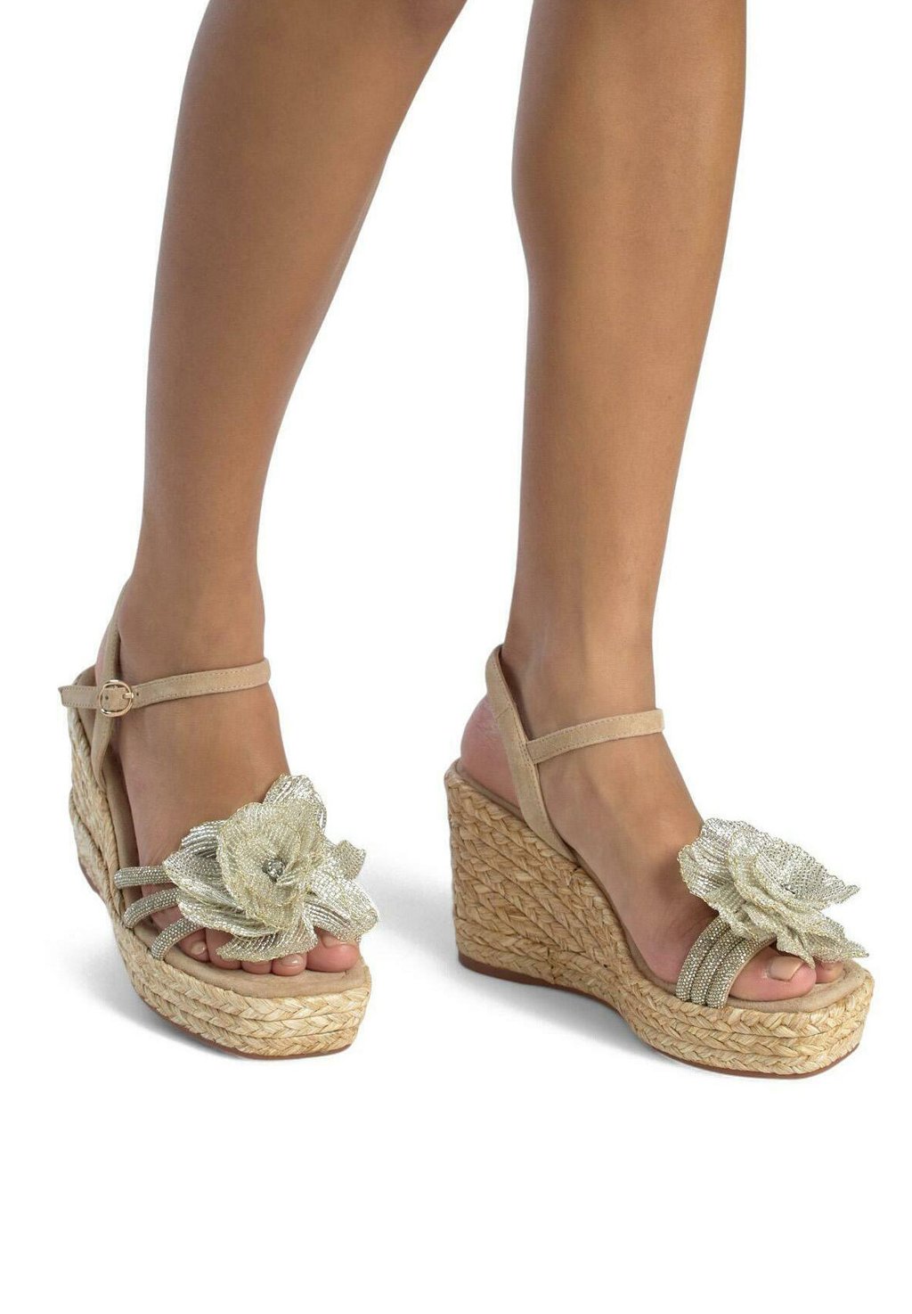 Босоножки на танкетке FLOR DE PEDRERÍA - High heeled sandals Alma en Pena, светло-коричневый
