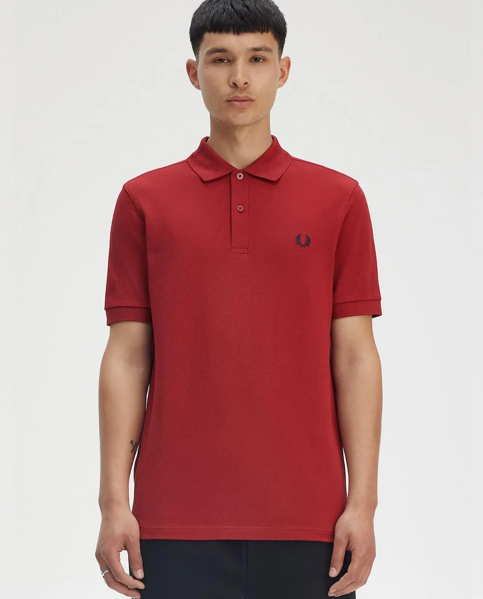 

Мужская однотонная футболка поло из хлопкового пике с коротким рукавом Fred Perry, красный