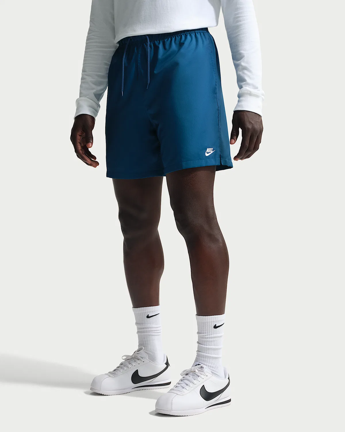 Мужские шорты Nike Club Woven Flow, Court Blue/White — фото 2