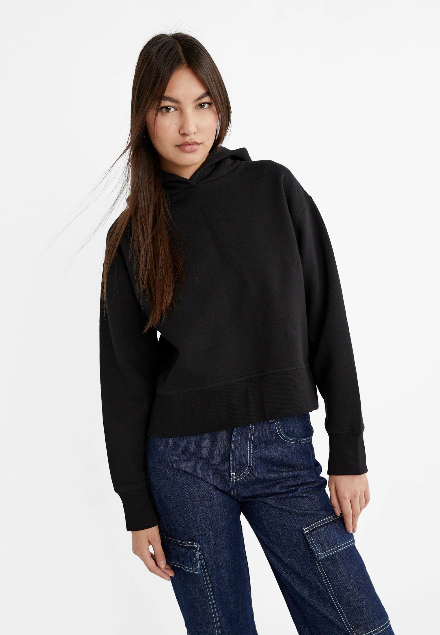 

Толстовка с капюшоном Stradivarius, черный