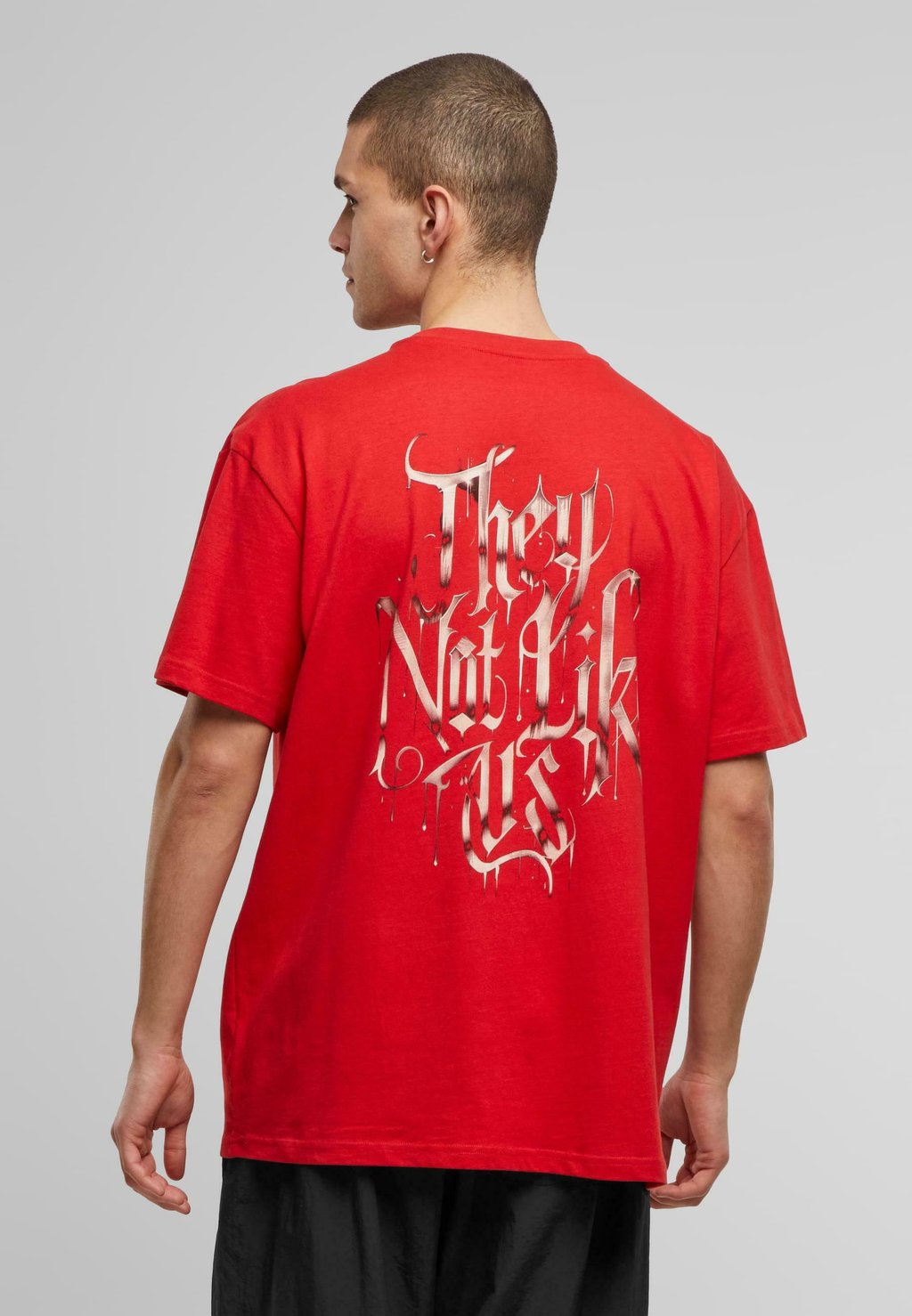 

Футболка с принтом NOT LIKE US Upscale by Mister Tee, красный