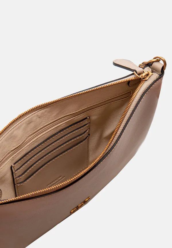 

Классический плоский клатч vitello seta. Pinko, Beige-Cq