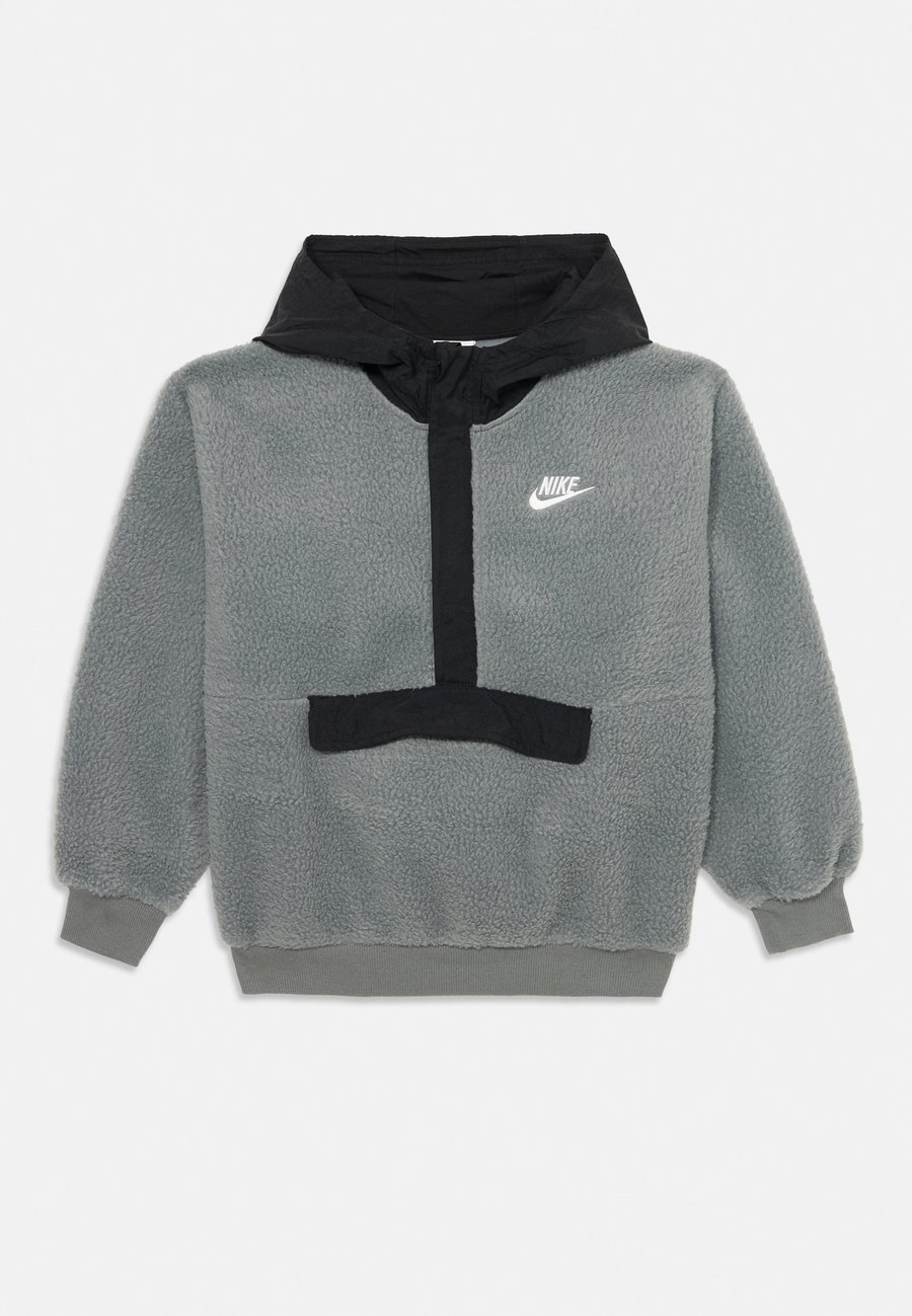

Худи Nike Sportswear CLUB LOOSE HOODY UNISEX, Smoke Grey/Black/White/Grey