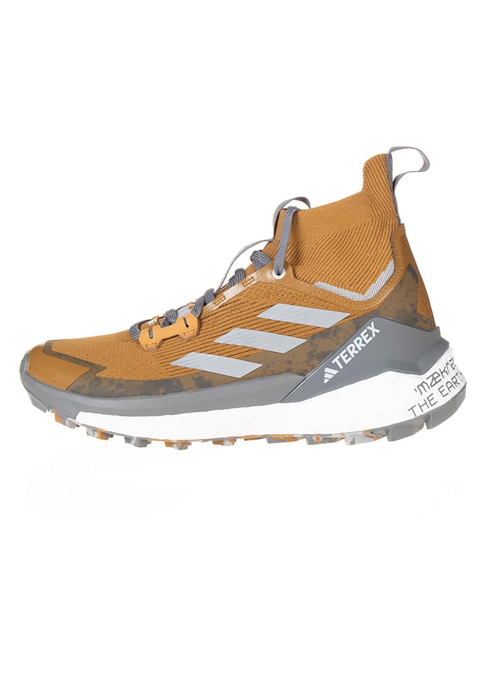 

Обувь для походов и треккинга Adidas