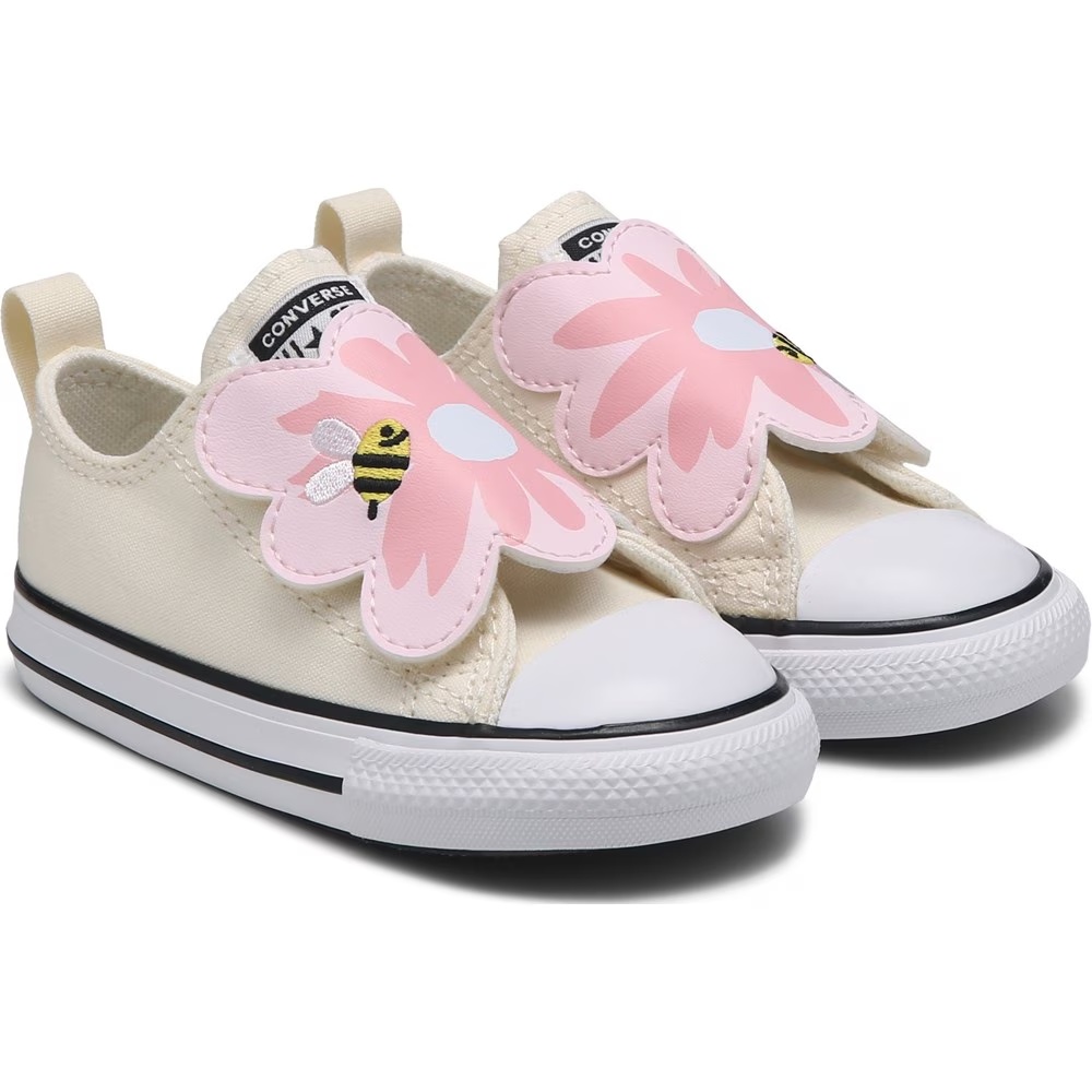 

Детские кеды Chuck Taylor All Star 1V низкие для малышей Converse, off white/floral bee