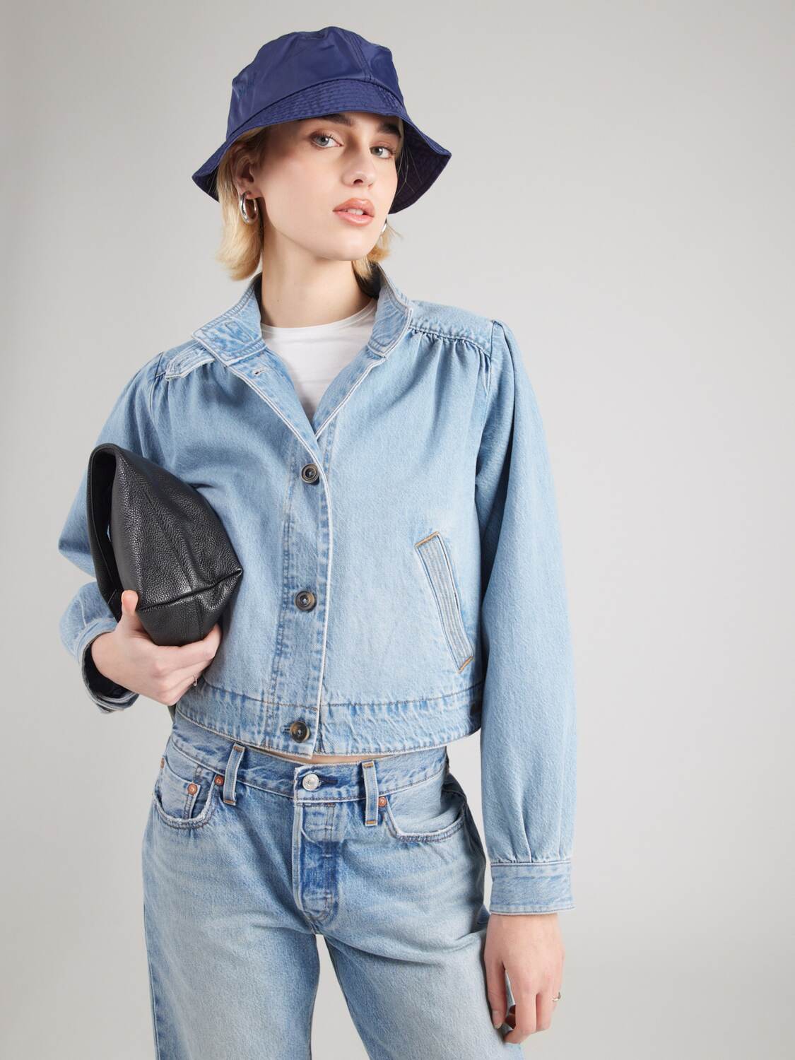 LEVI'S  Куртка межсезонная 'Parker Pretty Short Coat' в синем дениме — фото 3