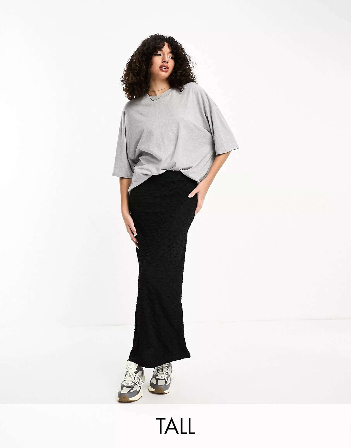 

Черная фактурная юбка миди стрейч Vero Moda