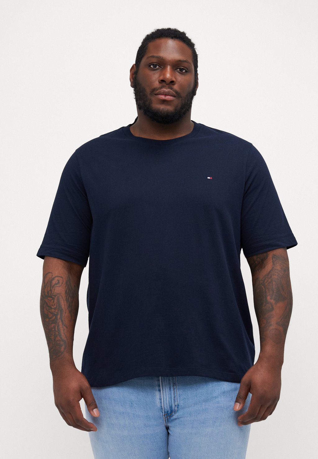 

Базовая футболка ESSENTIAL SOLID TEE Tommy Hilfiger, темно-синий