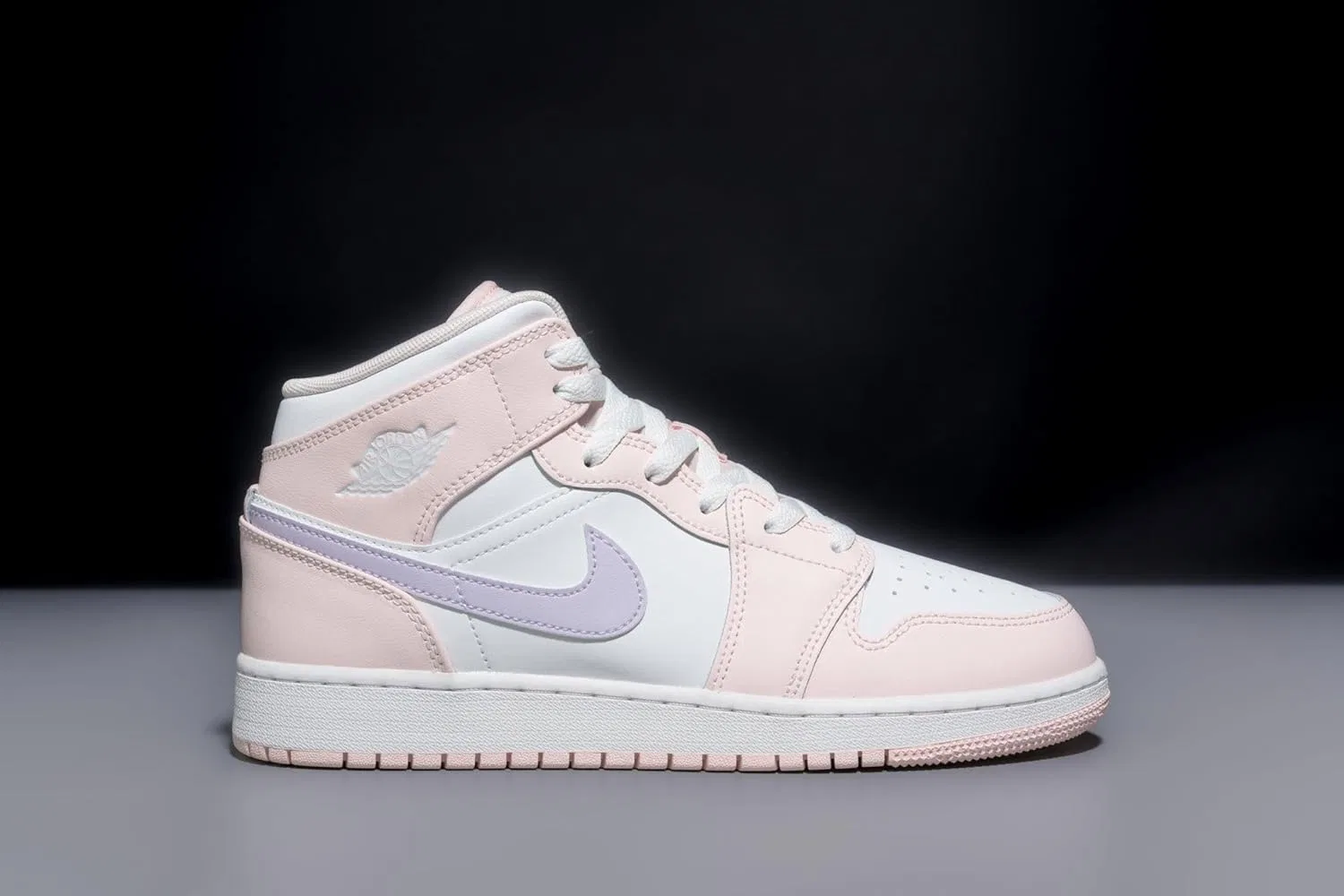 Детские кроссовки Nike Air Jordan 1 Mid, Pink Wash/White/Violet Frost — фото 2