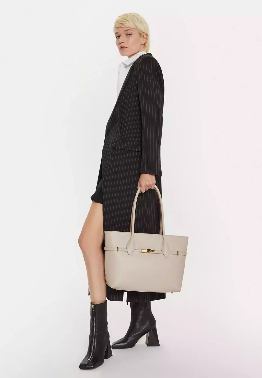 

Сумка GOCCIA L Furla, бежевый