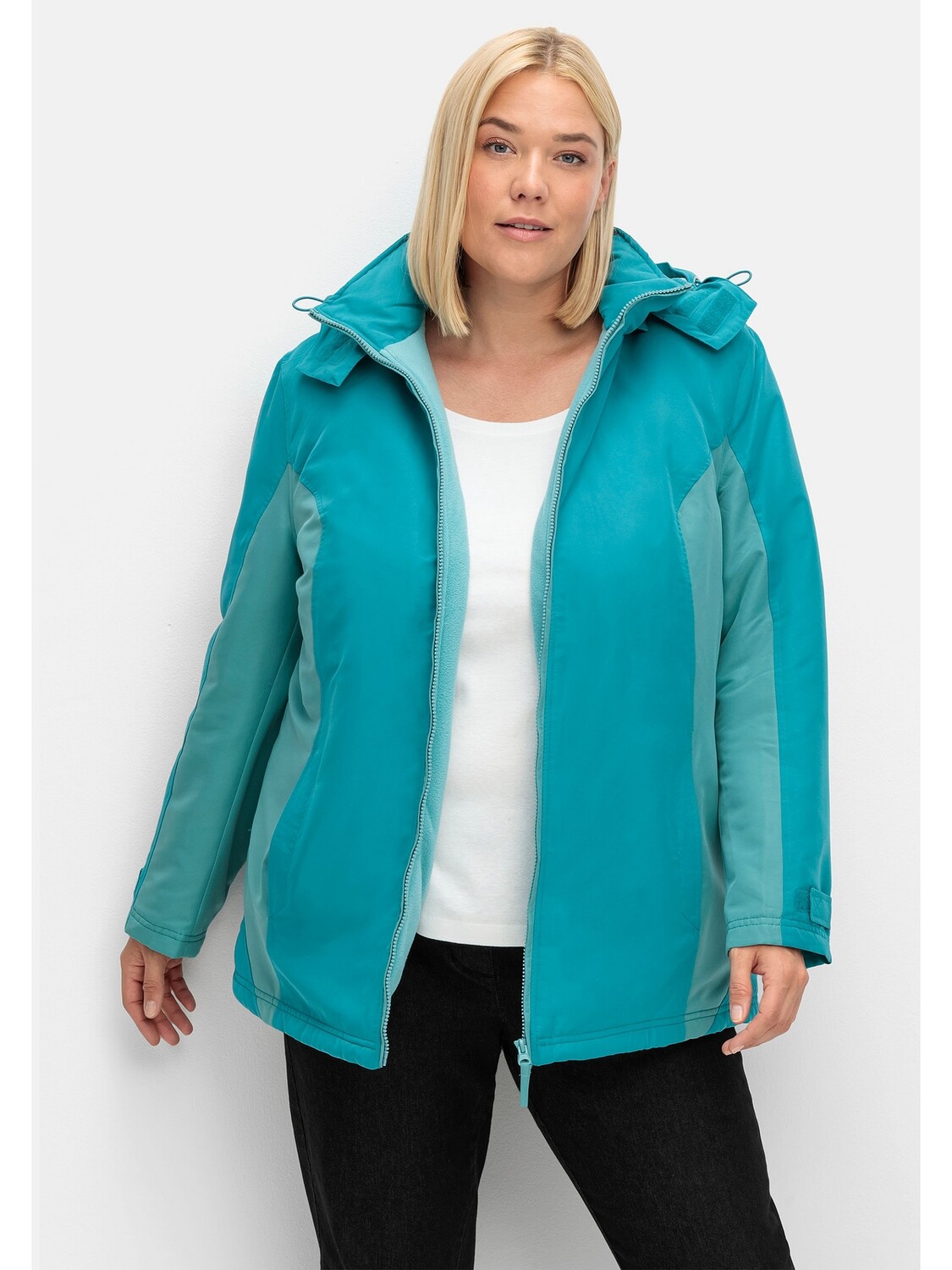 

Куртка sheego Funktions Winterjacke, цвет türkis blau