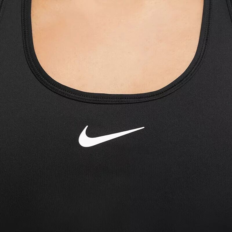 Женский спортивный бюстгальтер с мягкой подкладкой средней поддержки Nike Swoosh, черный — фото 4