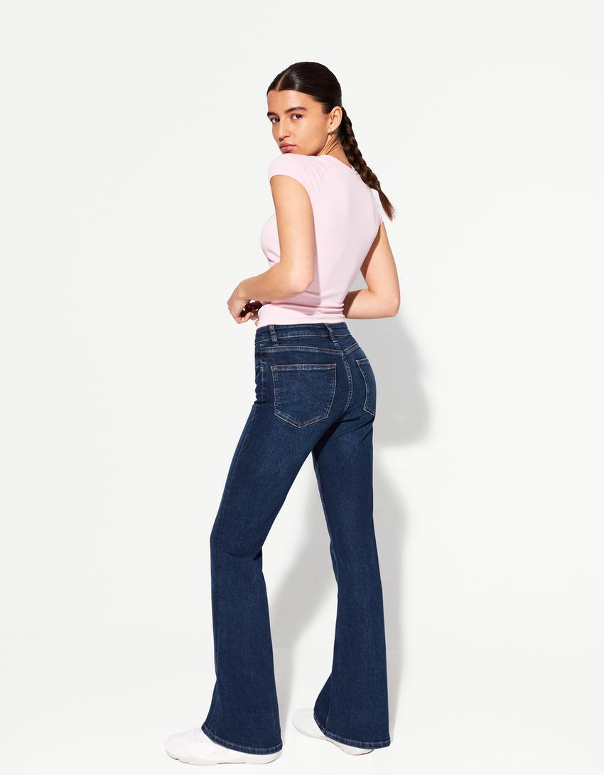 

Расклешенные джинсы Bershka, синий
