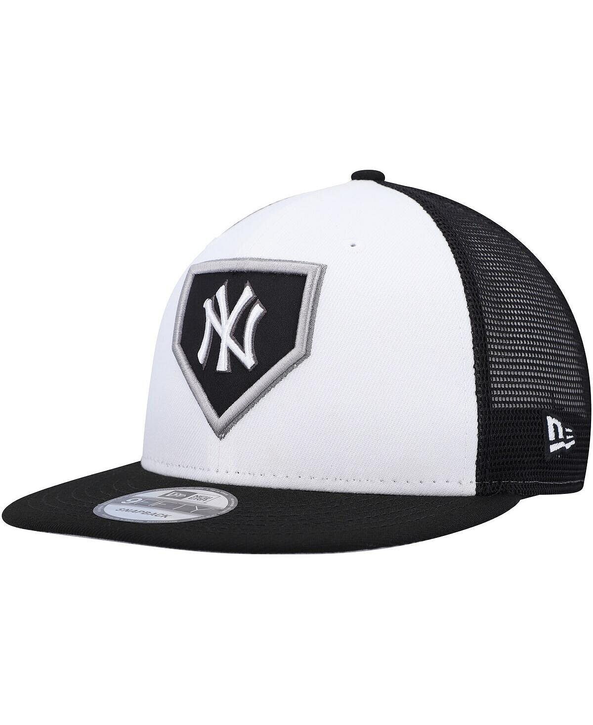 

Мужская бело-черная кепка Snapback New York Yankees 2022 Clubhouse Trucker 9FIFTY New Era