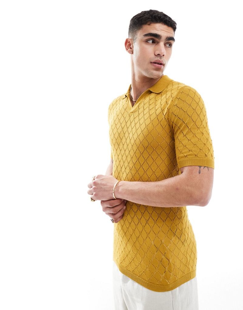 

Рубашка-поло горчичного цвета с узором аргайл и короткими рукавами ASOS DESIGN