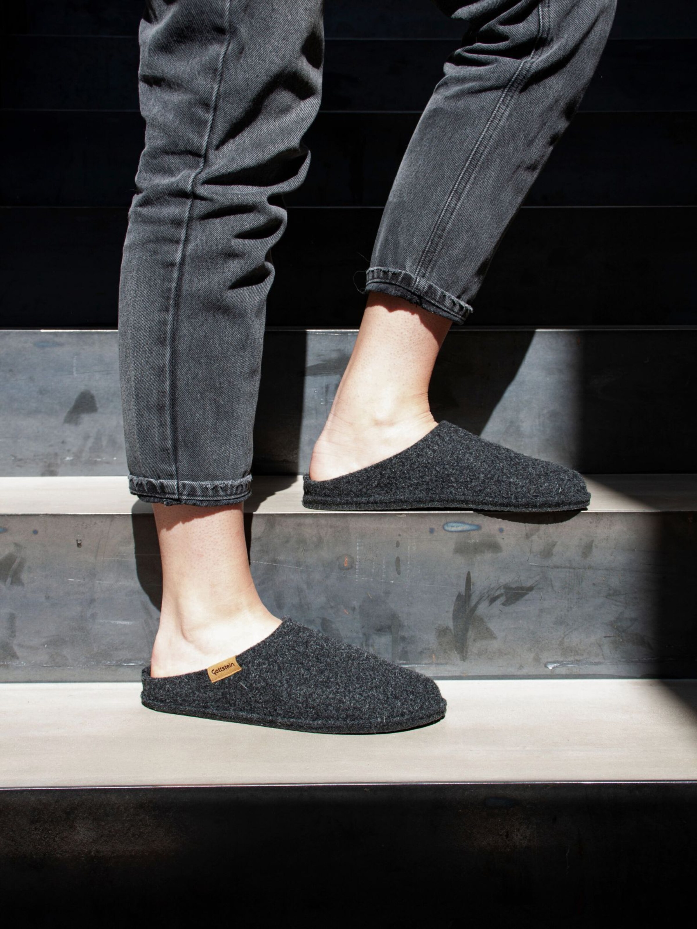 Gottstein Тапочки 'Filzpantoffel Classic-CO' в цвете Anthracite — фото 2