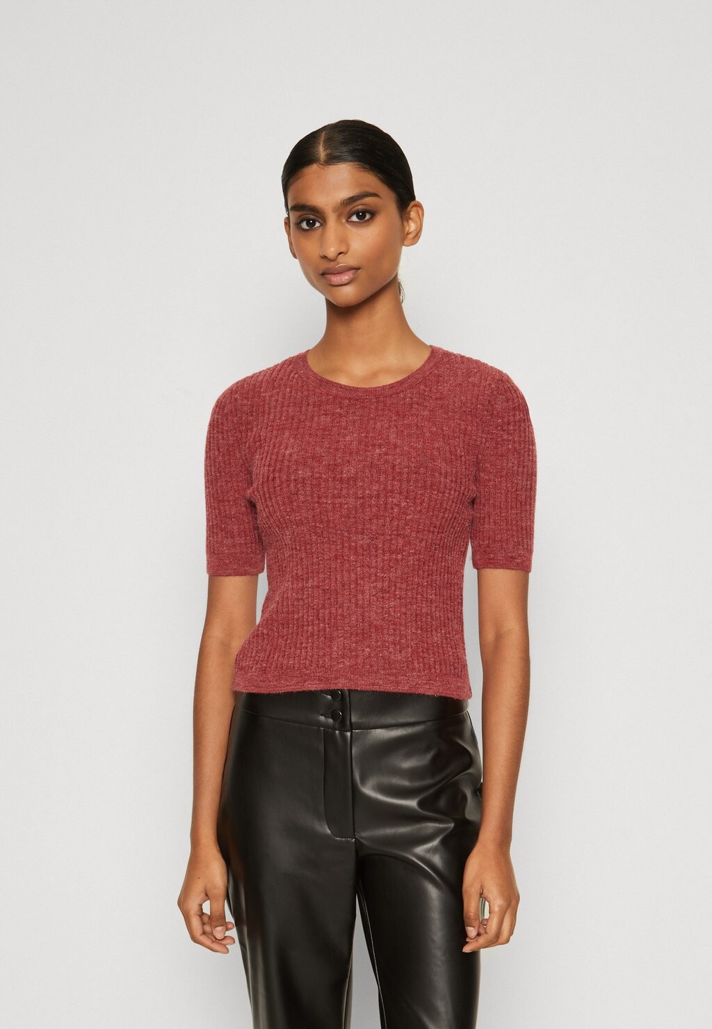 

Базовая футболка Onlsadie ONLY Petite, цвет cabernet melange