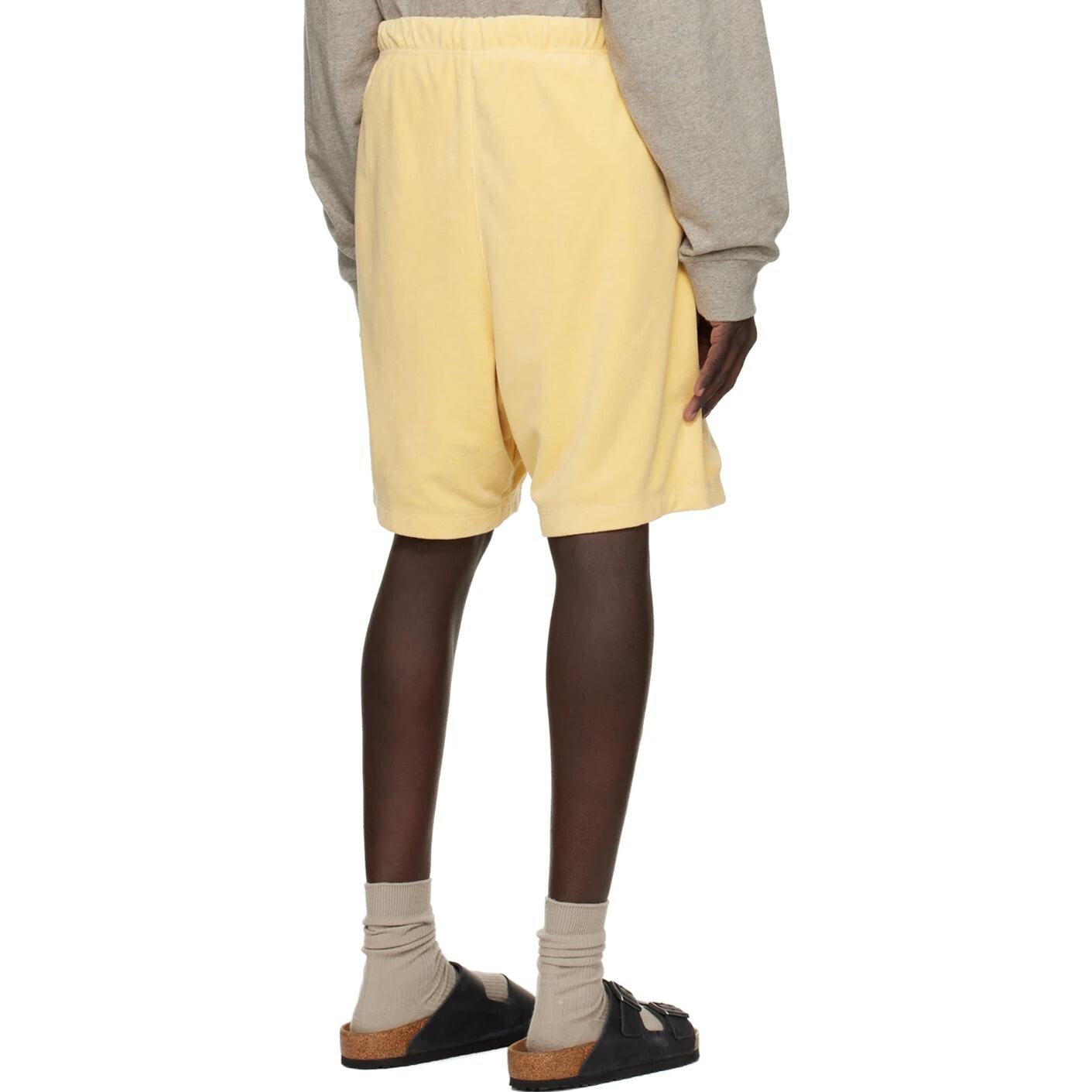 Терри Шорт Лайт Тосканский Fear Of God Essentials, светло-желтый — фото 4