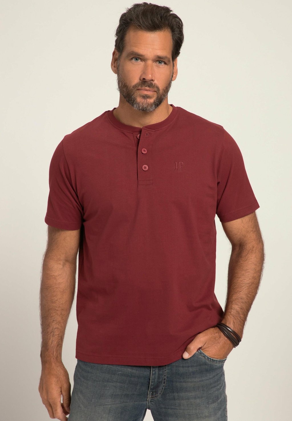 

Базовая футболка GROSSE GRÖSSEN BIS 7XL IM DOPPELPACKHENLEY RUNDHALSAUSSCHNITT KNOPFLEISTE JP1880, темно-красный
